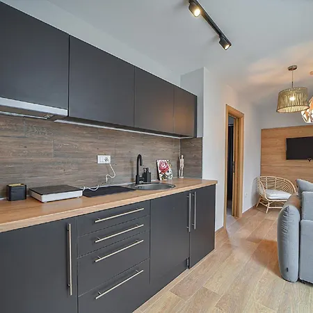 Beli Bor 3* Zlatibor